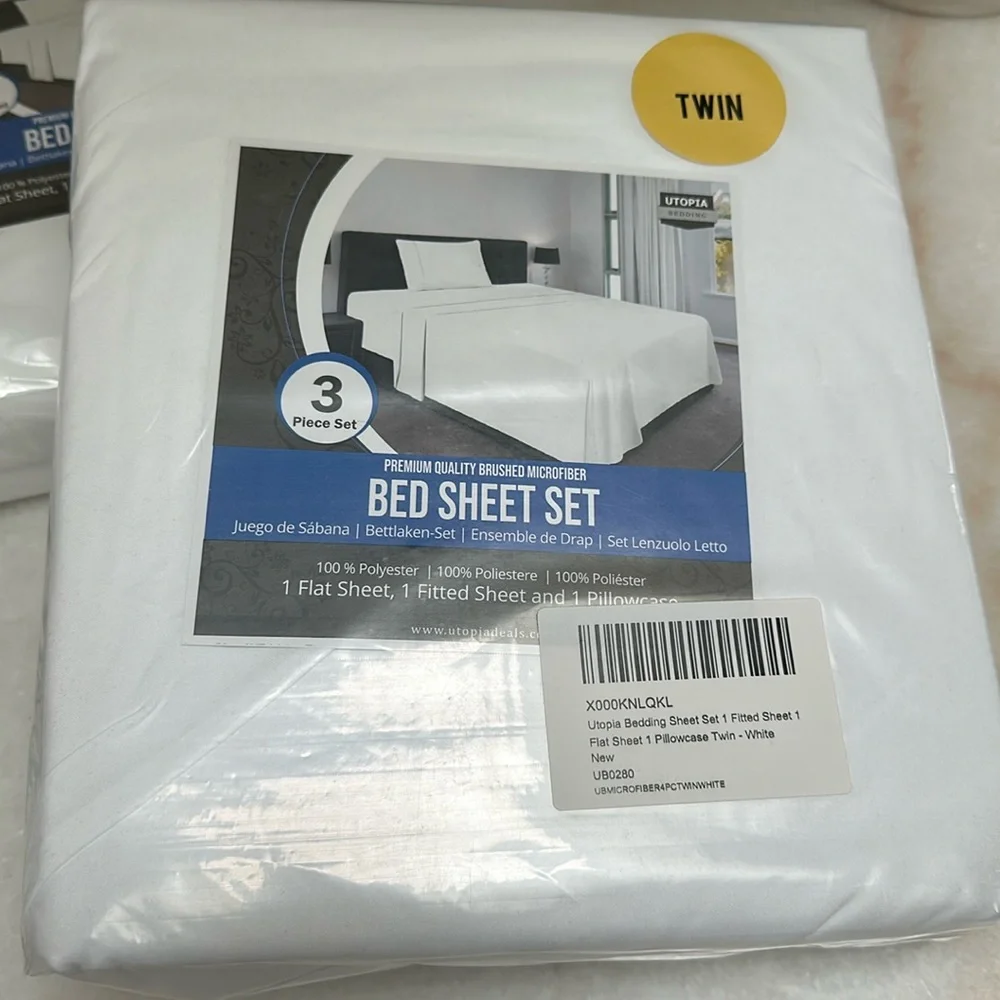 Bedding Twin Sheet Set NWT dorm